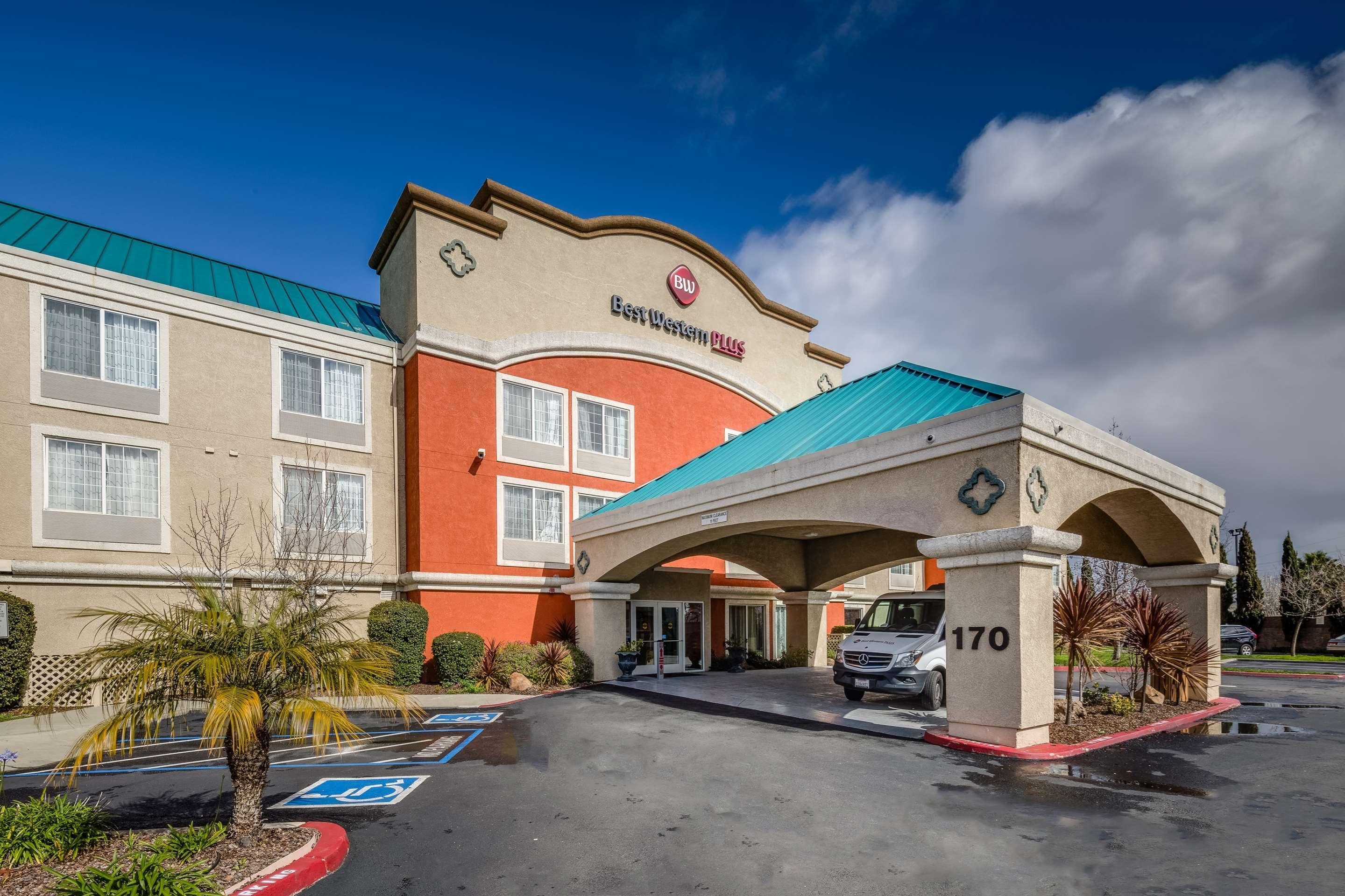Hotel Western Airport &