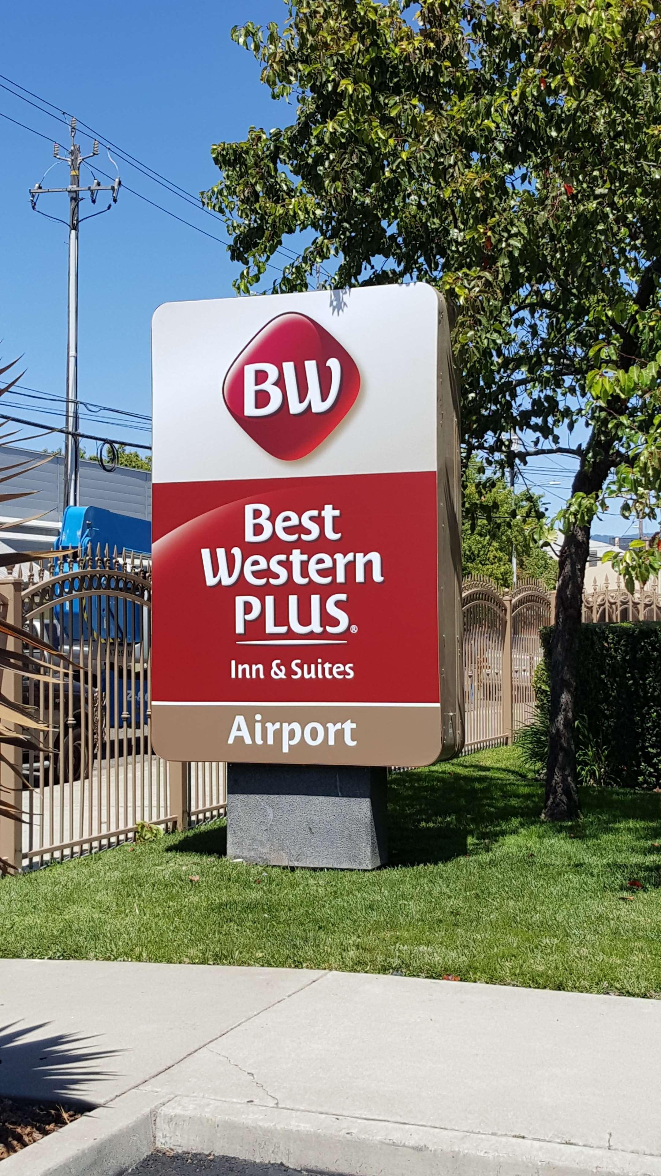 Western Airport & 3*