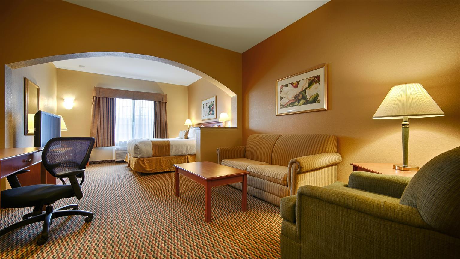 Western Airport & Hotel