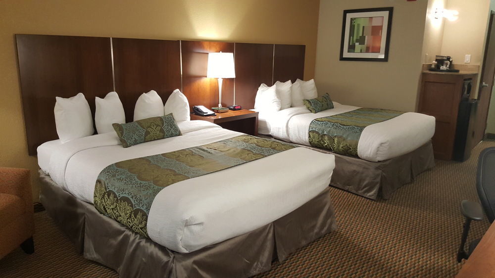 Hotel Western Airport &