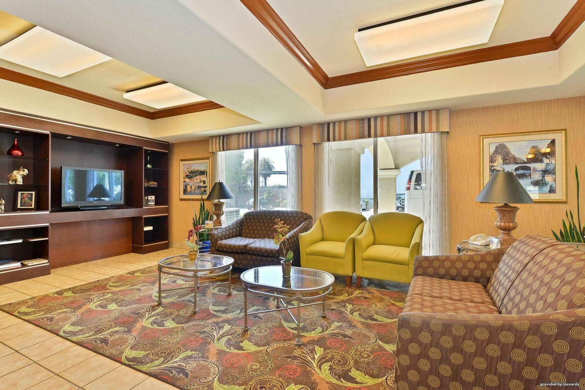 Hotel Western Airport &
