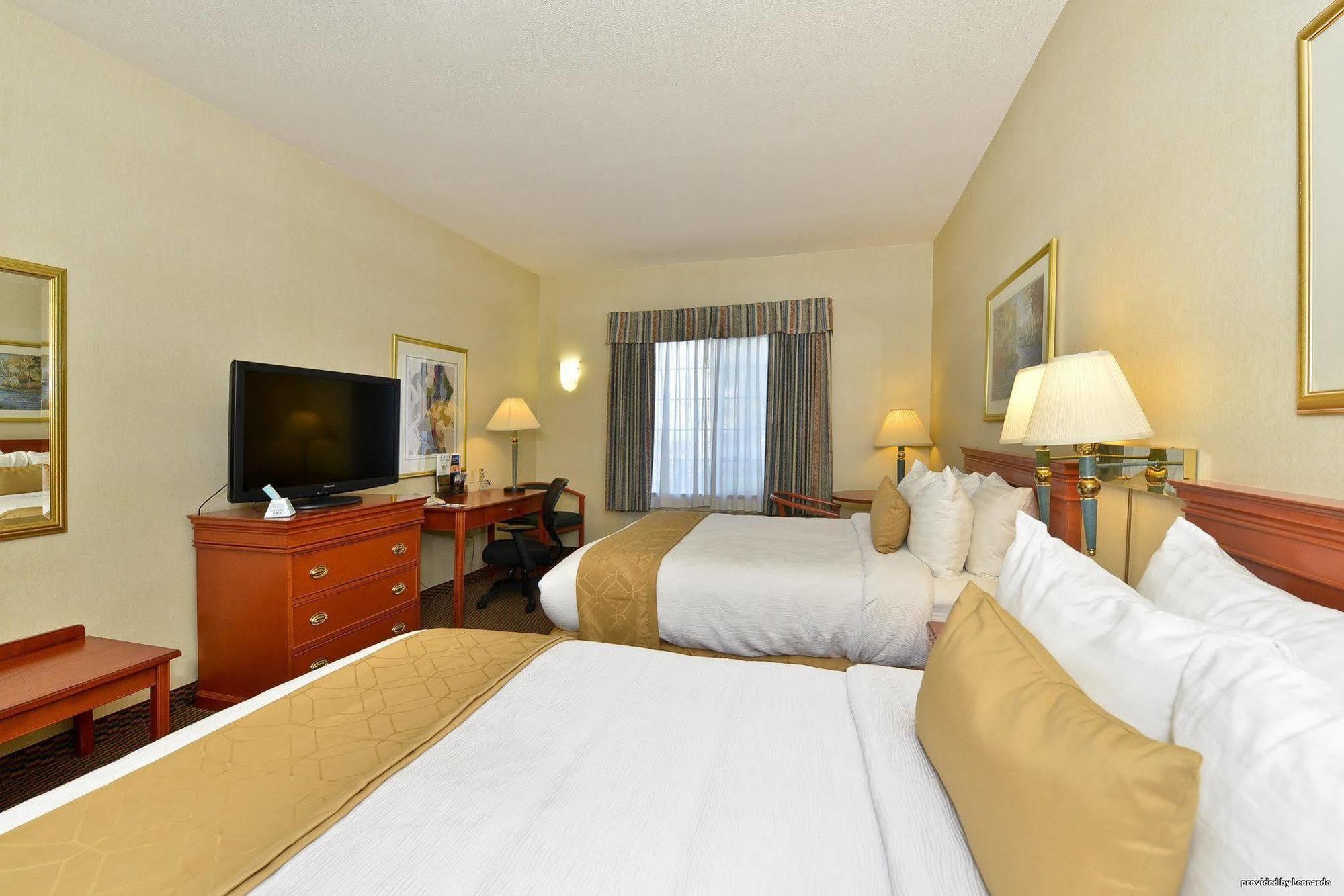 Hotel Western Airport &