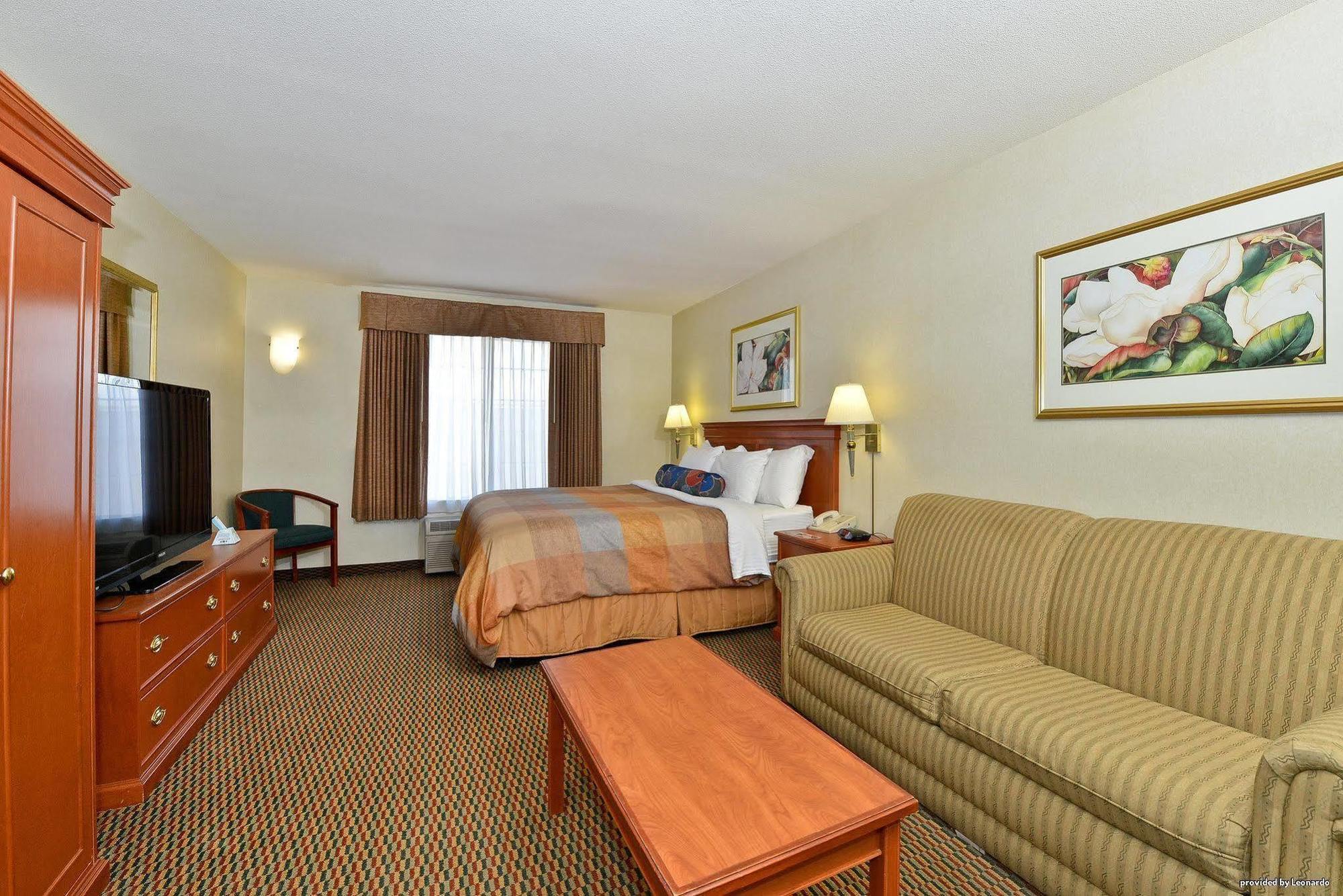 Western Airport & Hotel 3*