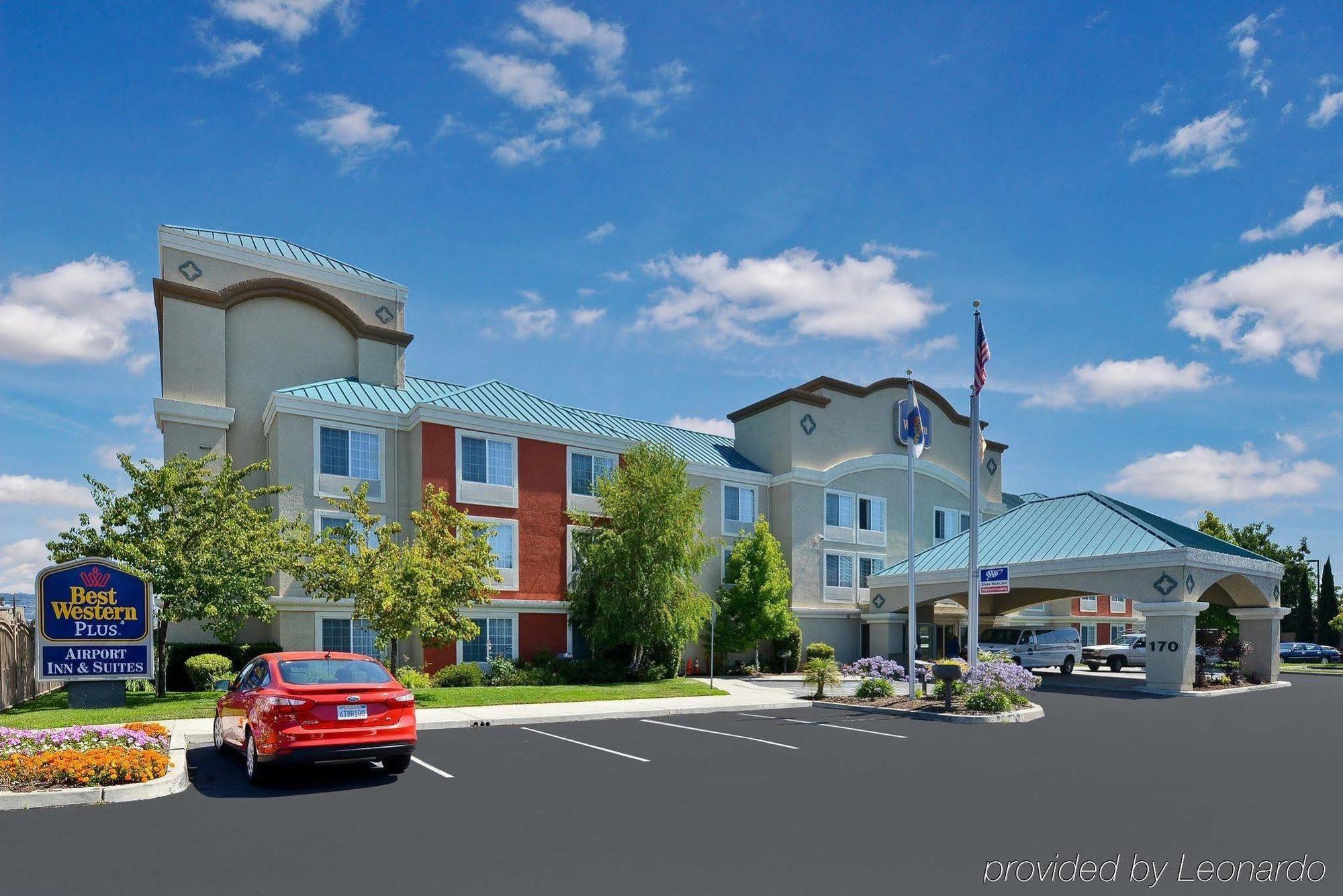 Hotel Western Airport &