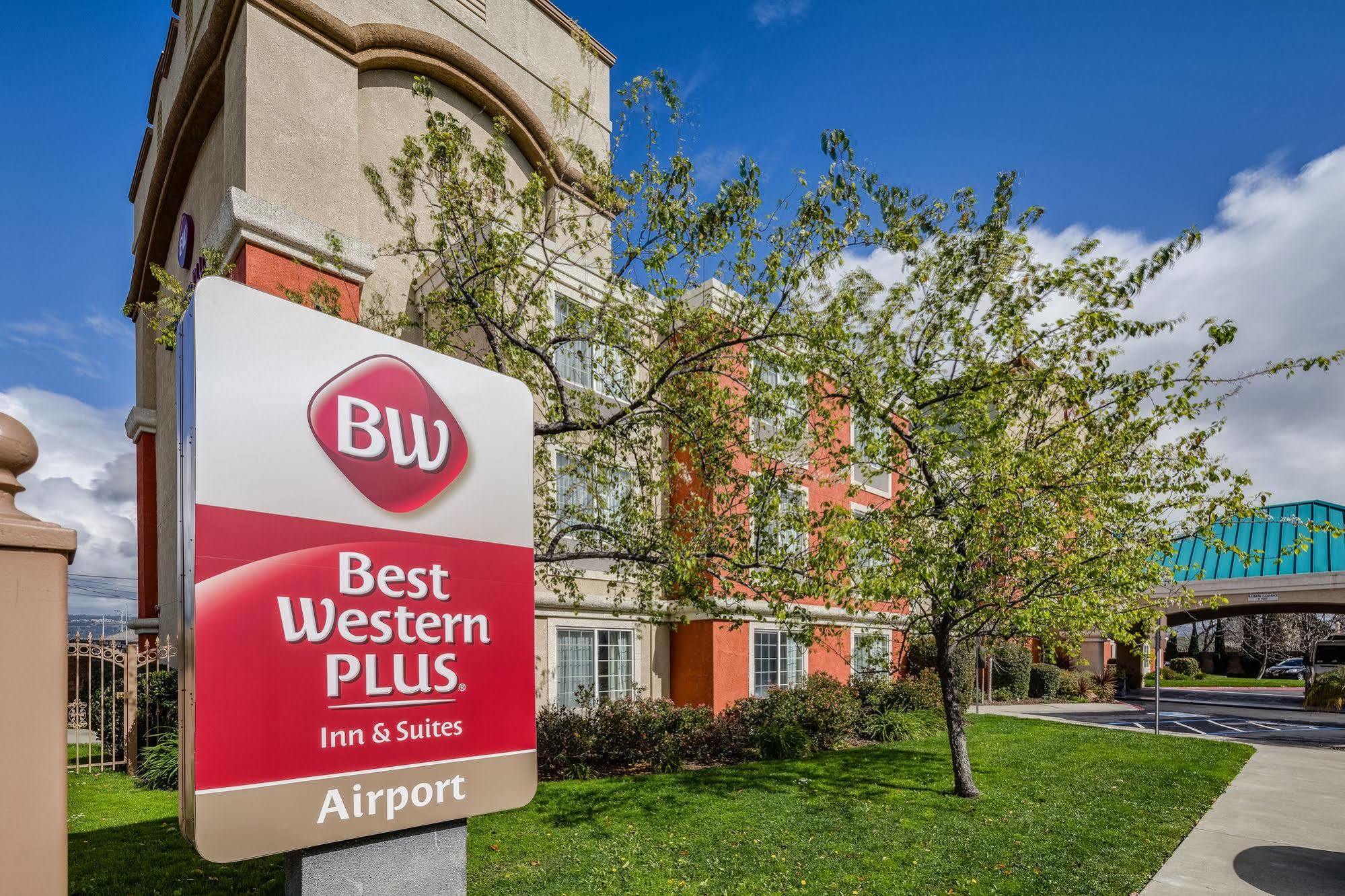 Western Airport & Oakland